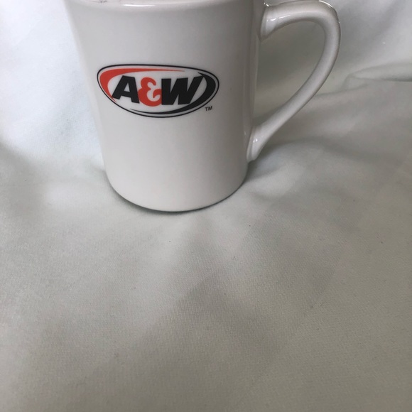 A & W MUG - 12 oz - CERAMIC - RARE DESIGN - BRAND NEW - 4” tall x 3” wide - Picture 4 of 13
